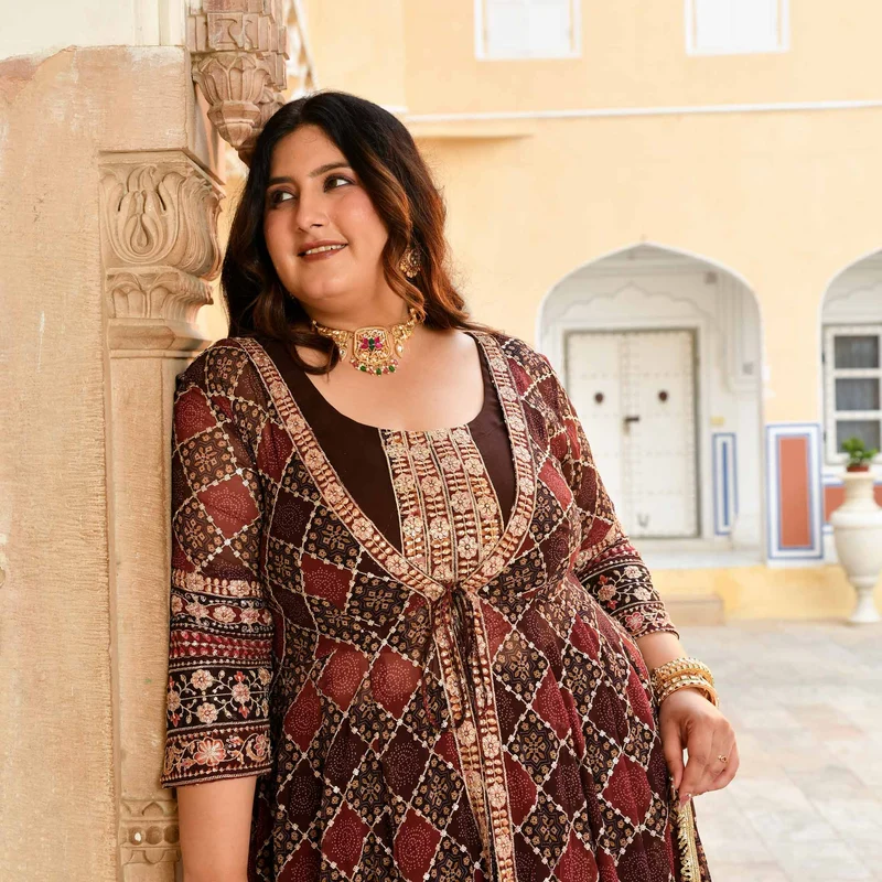 Brown-Cape-Set-Lavina-SCL_1365-3.webp