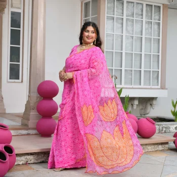 Nazakat- Gulabi Bandhani Applique Chiffon Pre-drape Saree